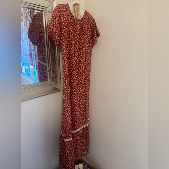 Vintage aloha Mu’u Mu’u size not noted but would fit sizes 0-10 - Picture 7 of 8